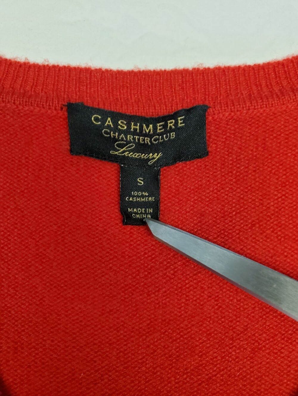 Charter Club Luxury 100% Cashmere V-Neck Sweater Small Red Long Sleeve Pullover